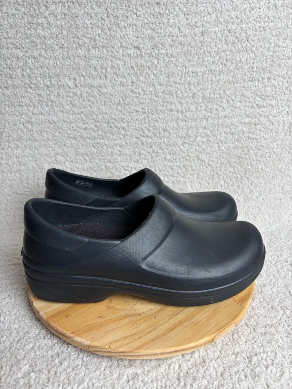 Crocs Shoes Womens 11 Black Neria Pro II Work Clogs Slip Resistant Nurse Medical